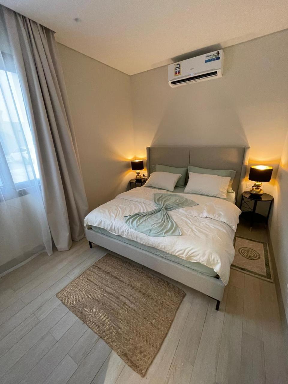 Julia Hawana Apartment